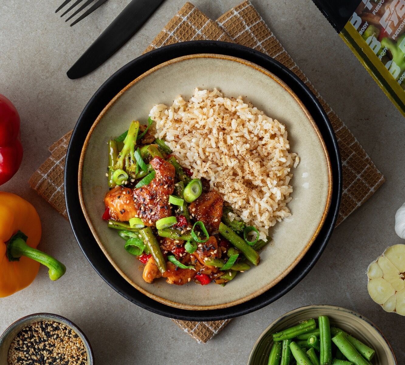 Brauner Reis - Hähnchen Teriyaki - Wok Gemüse
