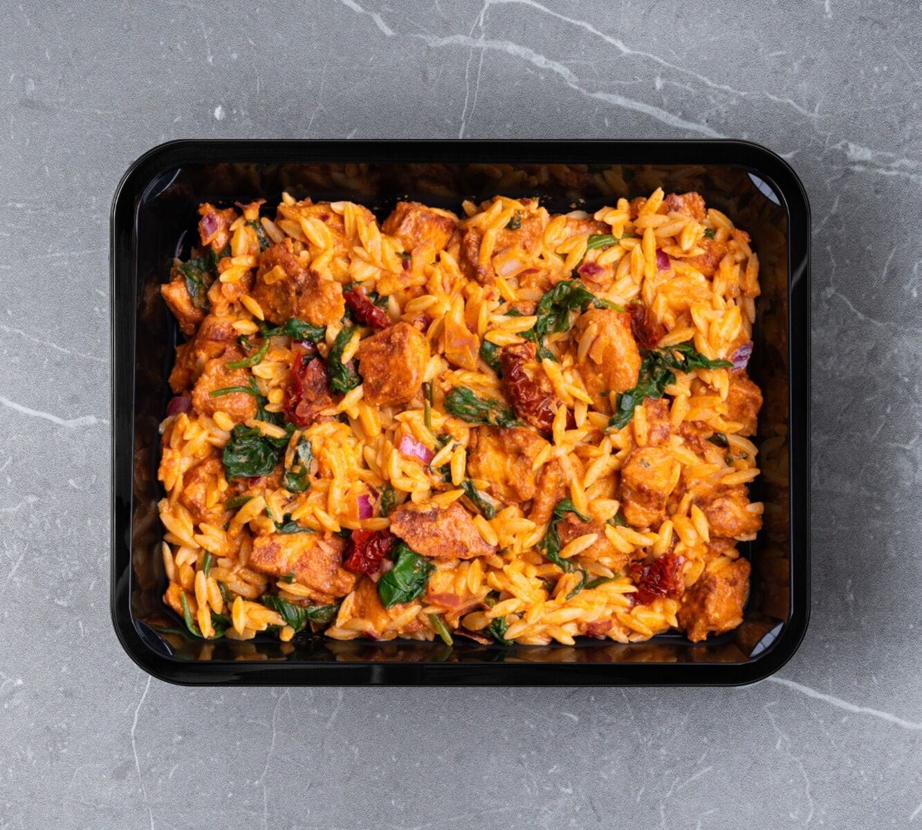 Rote Pesto Orzo - Hähnchen