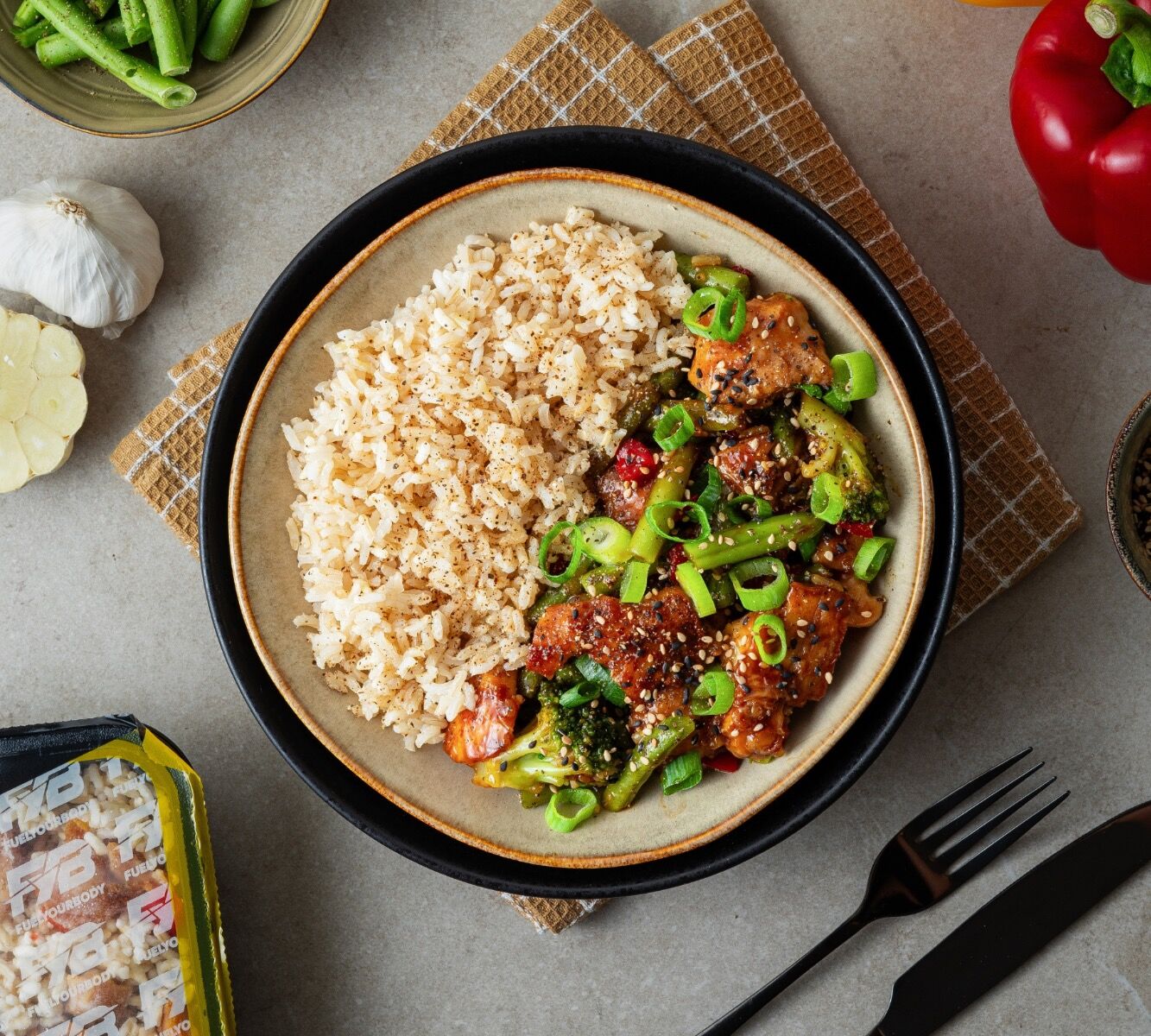 Brauner Reis - Huhn Teriyaki - Wok-Gemüse [MASSE]