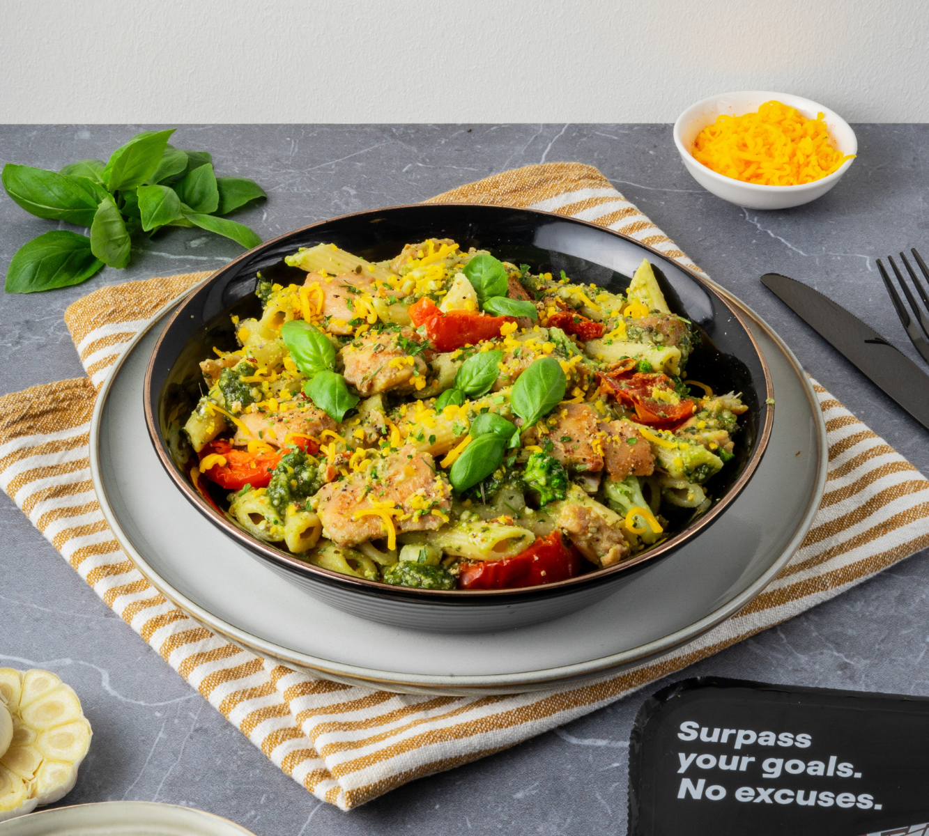 Pasta-Pesto-Hähnchen [BULK]