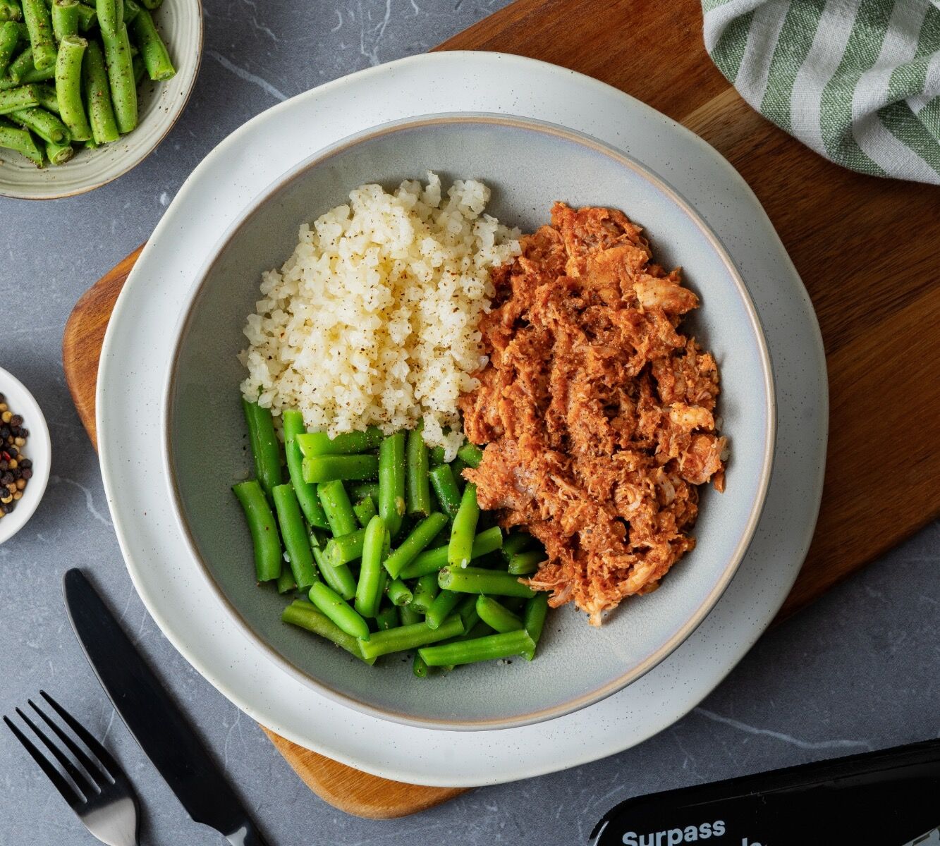 Blumenkohl Reis - BBQ Pulled Chicken - Brechbohnen [LOWCARB]
