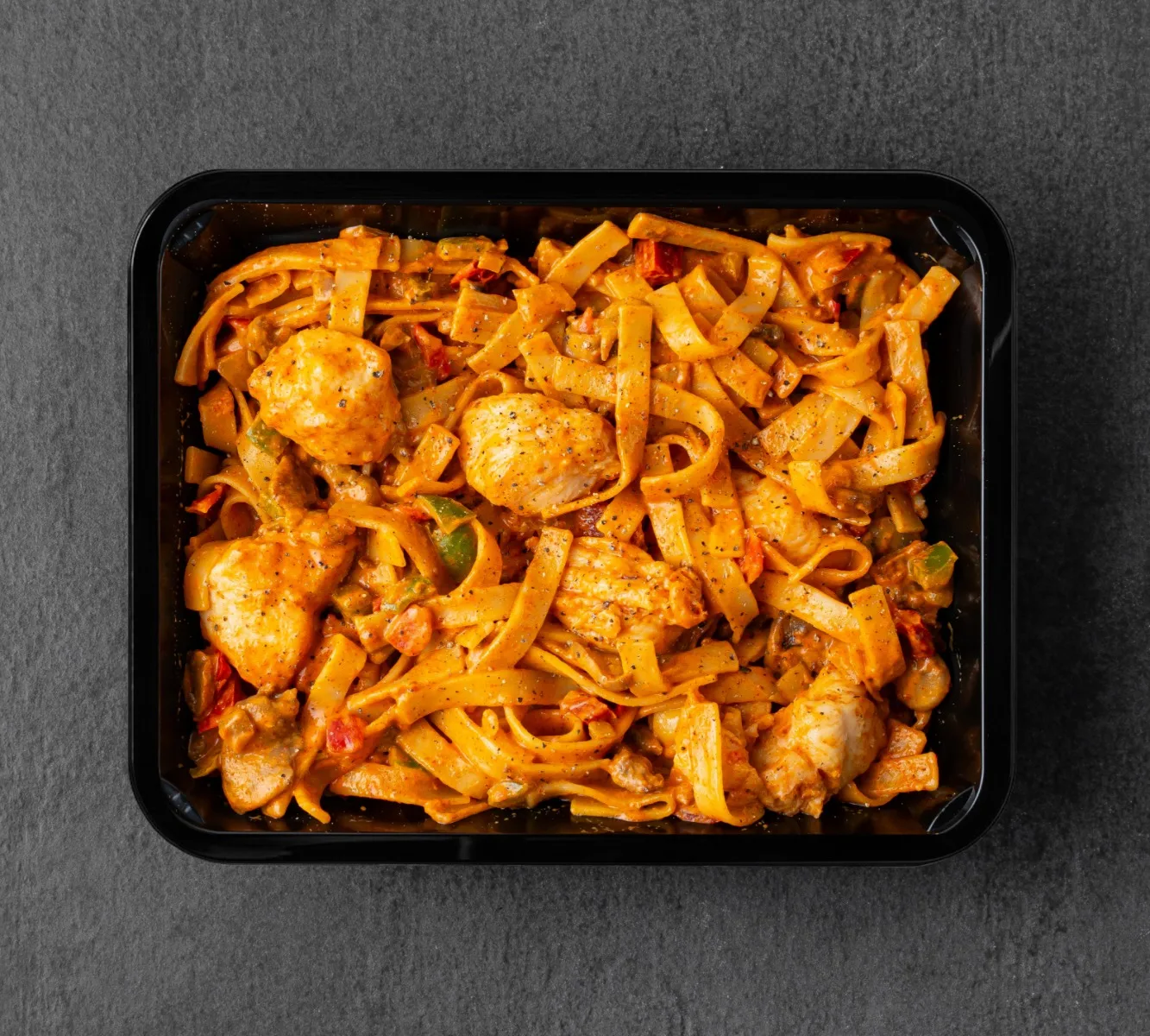 Tagliatelle Hähnchen Stroganoff [BULK]
