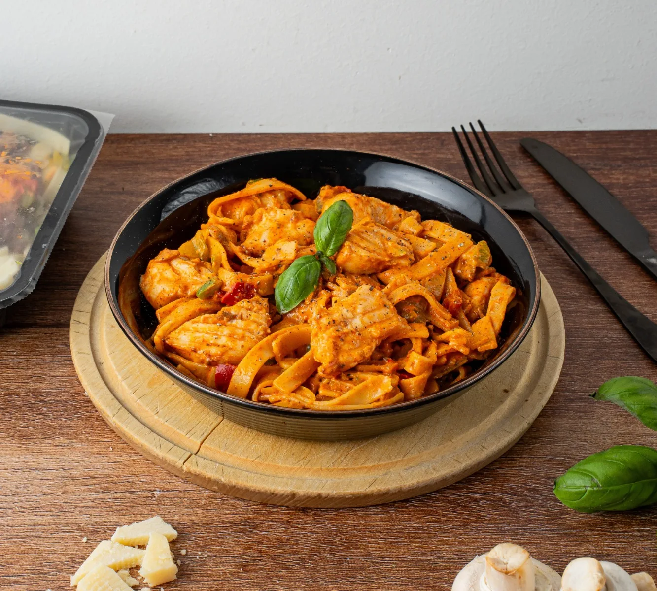 Tagliatelle Hähnchen Stroganoff [BULK]